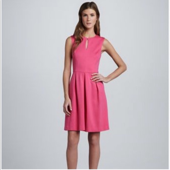 Trina Turk Dresses & Skirts - Trina Turk Sunnie Ponte pleated dress (pockets!)